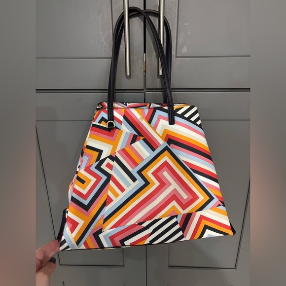 Tory Burch Handbags - Tory Burch Triangle Tote EUC​